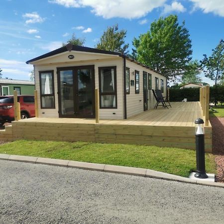 פנרית' Serenity Holiday Home Not For Use By Contractors מראה חיצוני תמונה