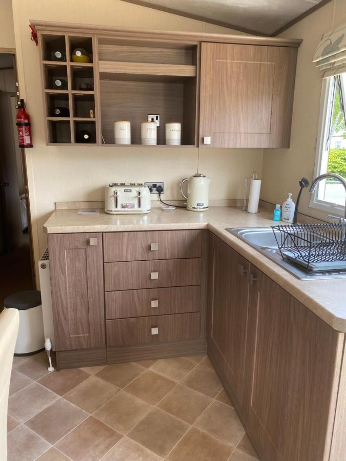 פנרית' Serenity Holiday Home Not For Use By Contractors מראה חיצוני תמונה