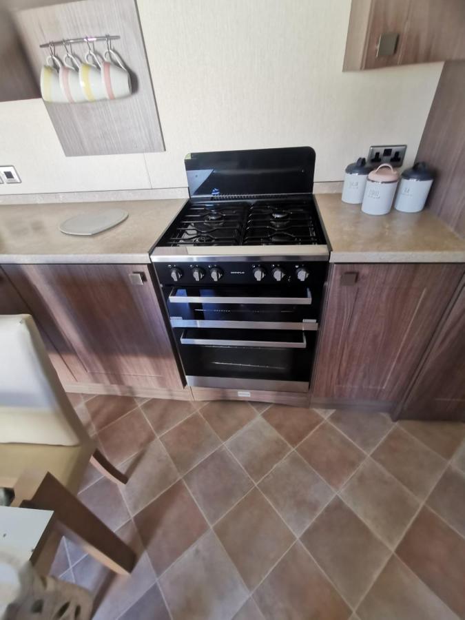 פנרית' Serenity Holiday Home Not For Use By Contractors מראה חיצוני תמונה